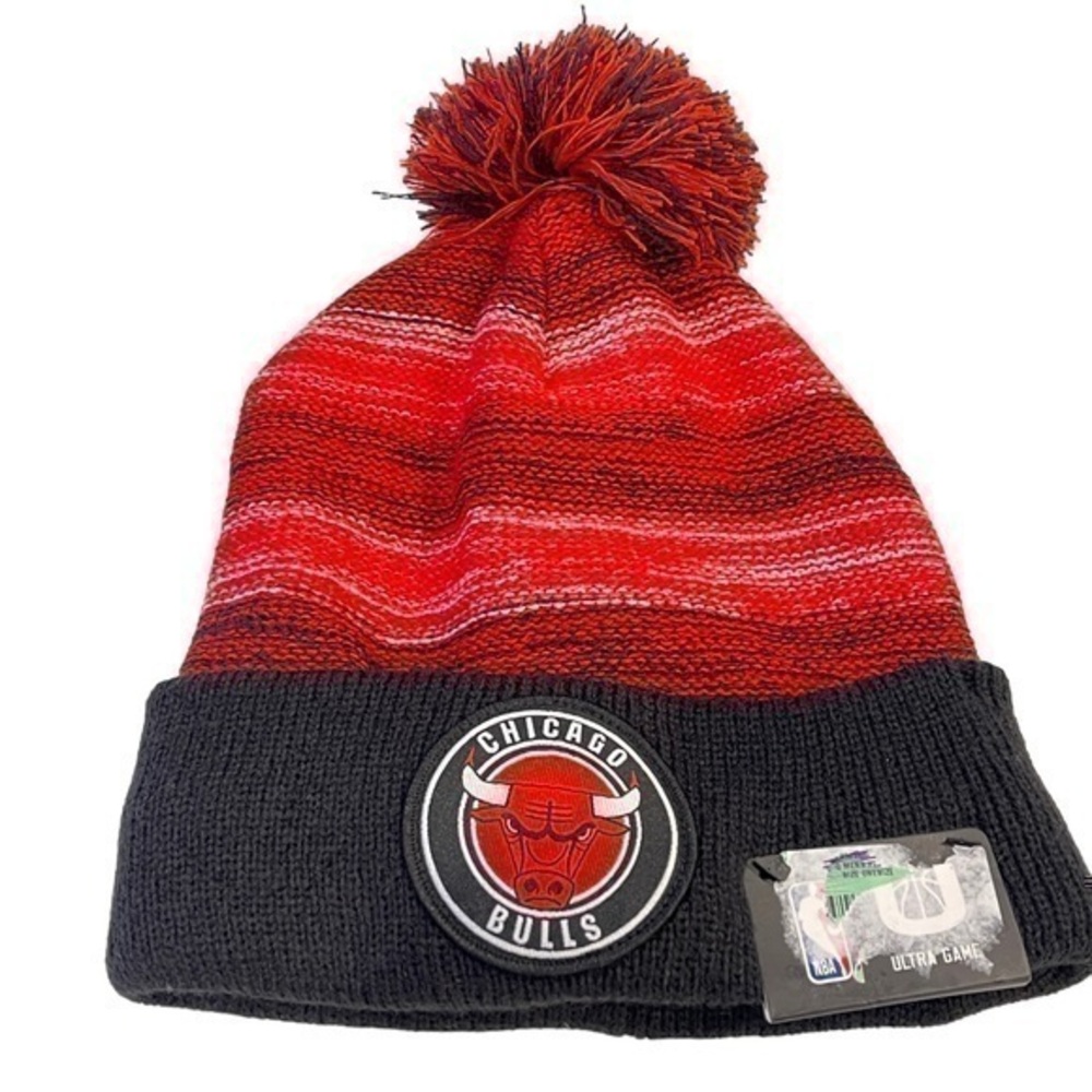 Chicago Bulls Beanie Black Red NBA Basketball Logo Winter Pom‎ Cozy Unisex NEW